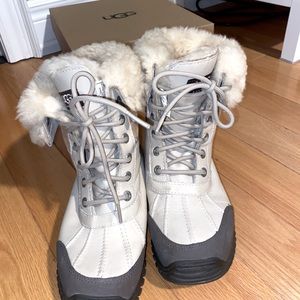 Ugg Adirondack boot. 5.5